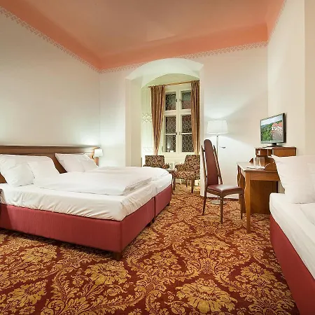Hotel Ea Zamecky 4*