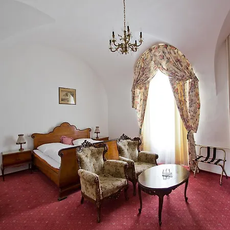Hotel Ea Zamecky 4*